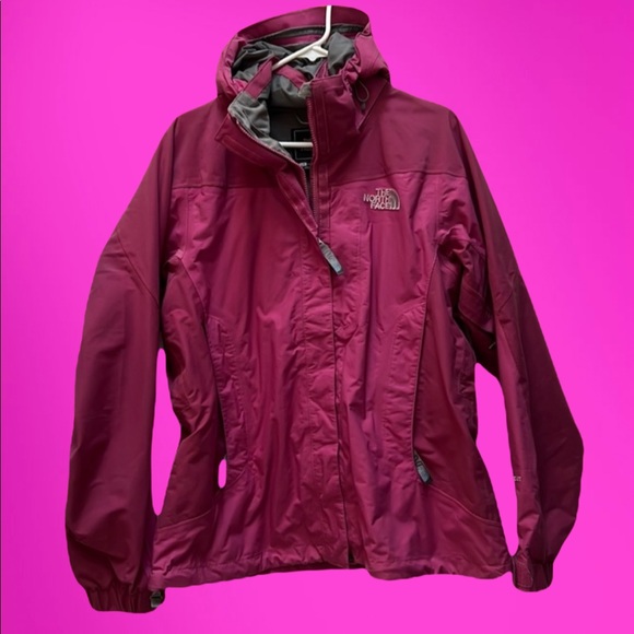 The North Face Jackets & Blazers - North Face womens size large winter snow jacket waterproof pink cold weather